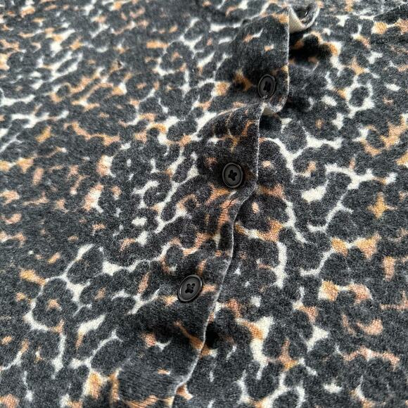Talbots Pure Merino Wool Animal Print Sweater Cardigan Size 1XP - Picture 5 of 11